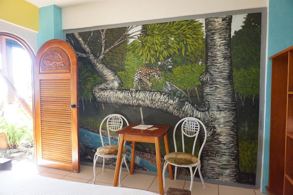 Lookout Inn Beach Rain-Forest Eco Lodge Carate 외부 사진